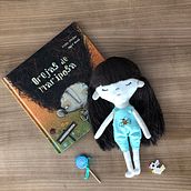 Mi proyecto del curso: Muñecos de tela: diseño, costura y creación de contenido. Un projet de Artisanat, Conception de jouets, Réseaux sociaux, Photographie smartphone, Photographie de produits, Couture, Photographie pour Instagram , et Confection de patrons et vêtements de ejunca - 26.12.2023
