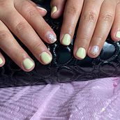 Mi proyecto del curso: Introducción al nail art. Design, Ilustração tradicional, Pintura, Pattern Design, e Pintura decorativa projeto de Madelaine Arias Campos - 22.12.2023