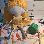 Mi proyecto del curso: Muñecos de tela: diseño, costura y creación de contenido. Projekt z dziedziny Craft, Projektowanie zabawek, Portale społecznościowe, Fotografowanie smartfonem, Fotografia produktowa,  Sz, cie, Fotografia na Instagram, Wzornictwo i krawiectwo użytkownika silvia_macar - 30.12.2023