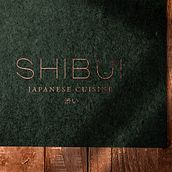 Shibui Japanese Cuisine. Un projet de Br, ing et identité, Conception éditoriale, Design graphique , et Création de logos de Esther Aller - 25.12.2022