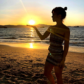 Aquela luz toda é do lado de dentro... . % thaty_vieira tarafından hazırlanan Metin, azarlığı, Hika, e anlatımı, İçerik Pazarlaması, Ve İletişim projesi - 01.08.2024