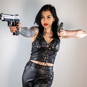 My project for course: The Photograph of Sin City: from the Comic to the Screen. Un projet de Photographie, Conception d'éclairage, Postproduction photographique, Photographie de studio , et Photomontage de David Lascelles - 15.01.2024
