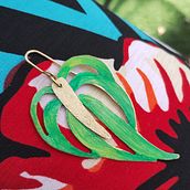 Mi proyecto del curso: Joyería en metal pintada a mano con pátinas y pigmentos. Accessor, Design, Arts, Crafts, Jewelr, Design, Fashion Design, DIY, and Decorative Painting project by Sandra Hidalgo @Sanhi.joyas - 01.15.2024