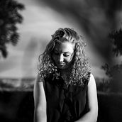 Mein Abschlussprojekt für den Kurs: Porträtfotografie von A bis Z. Portrait Photograph, Fine-Art Photograph, Lifest, and le Photograph project by info_992517 - 01.15.2024