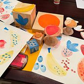 Fruit Stamps!. Traditional illustration, Arts, Crafts, Fine Arts, Printing, Children's Illustration, and Creating with Kids project by Jessica - 01.20.2024