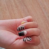 Mi proyecto del curso: Introducción al nail art. Un progetto di Design, Illustrazione tradizionale, Pittura, Pattern design, Pittura decorativa e Pubblicità di Ruth Liliana Alviño Pariona - 22.01.2024