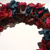 Mi proyecto del curso: Tocado floral: crea tu complemento de flores. Accessor, Design, Fashion Design, DIY, Floral, and Plant Design project by MARIA LUISA SOTO MURO - 01.23.2024