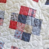 Patriotic Mini Charm Chiffon Baby Quilt. Un progetto di Cucito di Cara Brooke - 24.01.2024