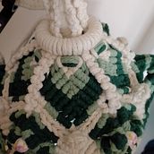 Il mio progetto del corso: Design di lampade in macramè. Un proyecto de Artesanía, Interiorismo, Tejido, Macramé, Diseño textil y Música de Etenia Cosimelli - 25.01.2024