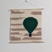 My project for course: Intarsia Crochet: Craft Your Own Tapestry. Een project van  Modeontwerp,  Interieurdecoratie, Textiel, DIY, Haken y Textielontwerp van Sherin Cherukat - 29.01.2024