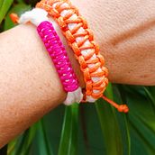 Pulsera, Aretes en macramé . Een project van Craft y Sieradenontwerp van Gladis Portillo - 28.01.2024