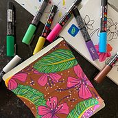 My project for course: Botanical Patterns in a Sketchbook: Conquer the Blank Page. Un progetto di Illustrazione tradizionale, Pattern design, Illustrazione botanica e Sketchbook di annahrdz23 - 02.02.2024