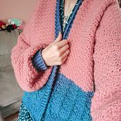 My project for course: Crochet: Design and Stitch Romantic Garments. Fashion Design, Fiber Arts, DIY, Crochet, and Textile Design project by Gina - 02.02.2024