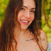 Meu projeto do curso: Retrato fotográfico intimista. Un proyecto de Fotografía, Fotografía de retrato, Iluminación fotográfica, Fotografía artística y Fotografía en interiores de Hayana Vitória da Cruz Andrade - 23.12.2023