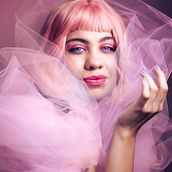 Meu projeto do curso: Retrato fotográfico editorial: luz e criatividade. Un proyecto de Fotografía, Fotografía de moda, Fotografía de retrato, Fotografía de estudio y Fotografía digital de Juliana Rizieri - 13.02.2024