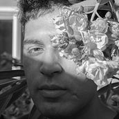 Retrato fotográfico intimista: Planos entre sonrisas y ceños. Un proyecto de Fotografía, Fotografía de retrato, Iluminación fotográfica y Fotografía artística de Andrés Santander - 11.02.2024