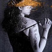 Il mio progetto del corso: Fotografia ibrida per la sperimentazione creativa. Photograph, Photo Retouching, Fine-Art Photograph, Film Photograph, and Self-Portrait Photograph project by natalia_scandurra - 02.16.2024