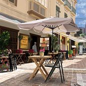 Mein Projekt: Gasse in Málaga . Traditional illustration, Digital Drawing, Digital Painting, and Drawing project by brigitte - 02.18.2024