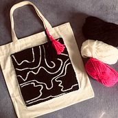 Meu projeto do curso: Bordado XL com agulha mágica. Un proyecto de Bordado, Decoración de interiores, Punch needle y Diseño textil de Nathalia Sutto - 20.02.2024