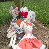 Mi proyecto del curso: Muñecos de tela: diseño, costura y creación de contenido. Arts, Crafts, To, Design, Social Media, Mobile Photograph, Product Photograph, Sewing, Instagram Photograph, Patternmaking, and Dressmaking project by lucesitafernandez_1987 - 02.16.2024