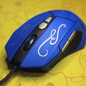 "Gaming Mice" edición Alianza de World of Warcraft. Un progetto di Artigianato, Pittura acrilica e Design di Alan Jiménez - 22.02.2024