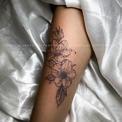 Mi proyecto del curso: Tatuaje botánico con puntillismo. Traditional illustration, Tattoo Design, and Botanical Illustration project by Karla Ivonne Alvarado Carrillo - 02.25.2024