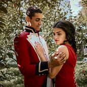 The secret garden. Fine-Art Photograph, Photograph, Photograph, Post-production, Photo Retouching, Portrait Photograph, Fashion Photograph, Digital Photograph, Outdoor Photograph, Lifest, le Photograph, and Fashion Design project by Lia Paugsch - 08.31.2021