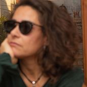 Mi proyecto del curso: Retrato fotográfico intimista. Fotografia, Fotografia de retrato, Iluminação fotográfica, Fotografia artística, e Fotografia de interiores projeto de Emi boada - 27.02.2024