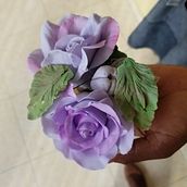 Mon projet du cours : Fleurs en sucre pour le cake design. Un progetto di Design e DIY di Rose-Flore Vixamar - 28.02.2024