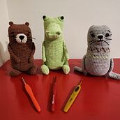 Meu projeto do curso: Crochê: crie e transforme seus amigurumis. Arts, Crafts, To, Design, Fiber Arts, DIY, Crochet, Amigurumi, and Textile Design project by Nanda Cris - 02.25.2024