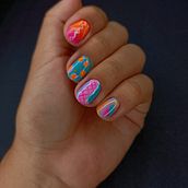 Mi proyecto del curso: Introducción al nail art. Design, Traditional illustration, Painting, Pattern Design, and Decorative Painting project by Paula Vera - 03.07.2024