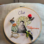 My project for course: Photo Embroidery on Fabric . Photograph, Collage, Paper Craft, Printing, Embroider, DIY, and Textile Design project by Julie Thiery - 01.05.2024