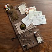 Personal artefacts of Azorbenian citizen Ein Projekt aus dem Bereich Design, Kino, Video und TV, H und werk von Kayla Jones - 09.03.2024