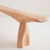 Carved Wood Bench. Un progetto di Design e creazione di mobili di Ben Uyeda - 13.03.2024