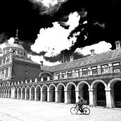 Mi proyecto del curso: Técnicas de postproducción para fotografía arquitectónica. Photograph, Architecture, Photo Retouching, Digital Photograph, Fine-Art Photograph, Outdoor Photograph, and Architectural Photograph project by José Antonio Queiros Zurawliw - 03.14.2024