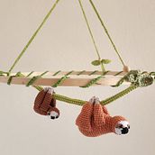 Pecarí Amigurumis. Fiber Arts, Crochet, Amigurumi, and Character Design project by Esteban Rivera - 03.17.2024