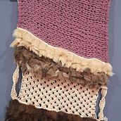 Mi proyecto del curso: Introducción al macramé: creación de un tapiz decorativo. Een project van Ontwerp van accessoires, Craft, Interieurontwerp,  Interieurdecoratie, Textiel, Macramé y Textielontwerp van Luz Angela Orjuela Z - 17.03.2024