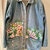 Meu projeto do curso: Design de moda: pintura e bordado em roupas. Een project van Schilderij,  Modeontwerp, Borduurwerk, DIY, Upc, cling y Textielontwerp van Maria Luíza Schwarz - 03.03.2024