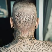 Meu projeto do curso: Tatuagem de letras cursivas à mão livre. Lettering, and Tattoo Design project by anaritavh15 - 03.21.2024
