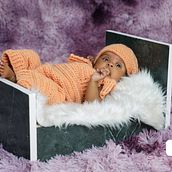 My project for course: Newborn Photography 101: Capture Their First Moments. Portrait Photograph, Digital Photograph, and Fine-Art Photograph project by elamedialab - 03.23.2024