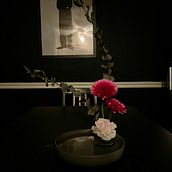My project for course: Ikebana: flower arrangement for beginners. Un progetto di Interior design, Interior Design, Interior Design e Design floreale e vegetale di Yukiji Denton - 20.03.2024