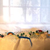 Il mio progetto del corso: Tecniche fondamentali di ricamo: punti, composizioni e gamme cromatiche. Un proyecto de Diseño de complementos, Diseño de vestuario, Bordado, Teoría del color y Diseño textil de Mariateresa - 01.04.2024