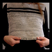 Il mio progetto del corso: Capi tessuti a mano con telaio. Un progetto di Design, Artigianato, Fashion design, Cucito, Fiber Art, Tessitura e Textile Design di erika_en - 27.04.2024