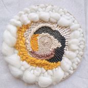 Mon projet du cours : Création d’une suspension lumineuse tissée. Arts, Crafts, Interior Decoration, Fiber Arts, and Weaving project by nathraillard - 04.02.2024