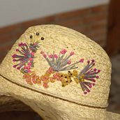 Mi proyecto del curso: Bordado y personalización de accesorios. Embroider project by Jenny Gaitan - 04.03.2024