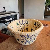 My project for course: Basket Weaving for Beginners: The Coiling Technique. Un proyecto de Diseño de complementos, Artesanía, Diseño de moda, Tejido y Diseño textil de couleesedgefibre - 02.04.2024