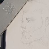 Mi proyecto del curso: Sketchbook de retrato: explora el rostro humano. Sketching, Drawing, Portrait Drawing, Artistic Drawing, and Sketchbook project by CARLA LOMBARDO - 04.07.2024