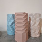 Mi proyecto del curso: Moldes geométricos hechos a mano: diseña objetos facetados. Un progetto di Design, Design di accessori, Artigianato, Belle arti, Interior design, Interior Design, Interior Design e DIY di Franco Cascardo - 12.04.2024