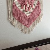 Mi proyecto del curso: Macramé para entrelazar historias. Accessor, Design, Arts, Crafts, Interior Design, Decoration, Fiber Arts, Macramé, and Textile Design project by Caridad Vera Garcia - 04.13.2024
