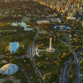 Travel itinerary to São Paulo, Brazil (in Spanish). Consultoria criativa, Eventos, Design gráfico, Marketing, e Colagem projeto de Fernanda Mirancos - 02.01.2024
